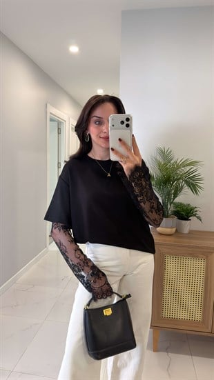 Sivis Siyah Tül Detaylı Bisiklet Yaka Basic Tişört