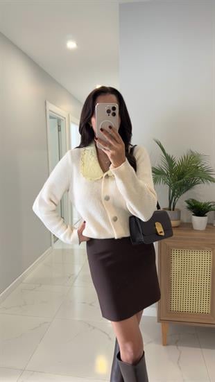 Sonse Krem Sarı Yaka İşlemeli Hırka