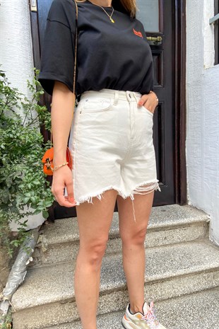 Beyaz Mom Şort