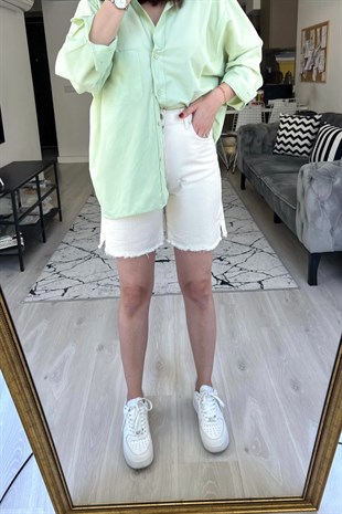 Ekru Şehir Boy Püsküllü Şort