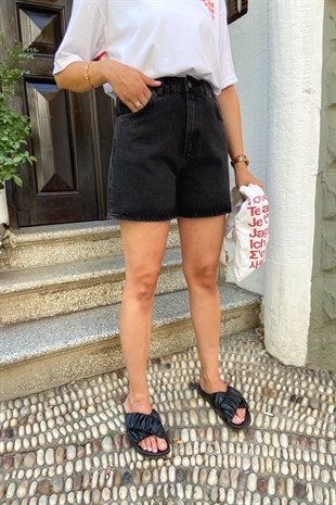 Siyah Mom Şort