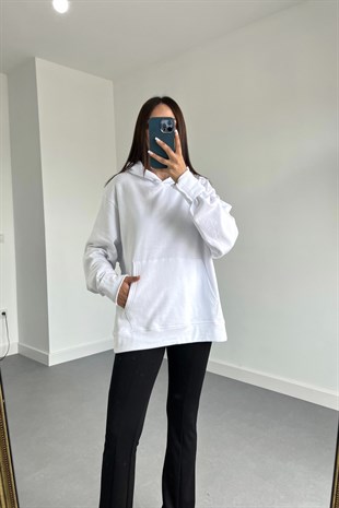 Beyaz Kapüşonlu Sweatshirt