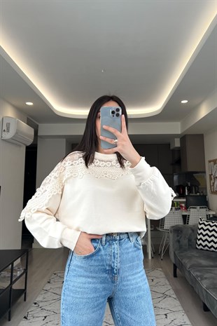 Cream Ekru Tül Detaylı Sweatshirt
