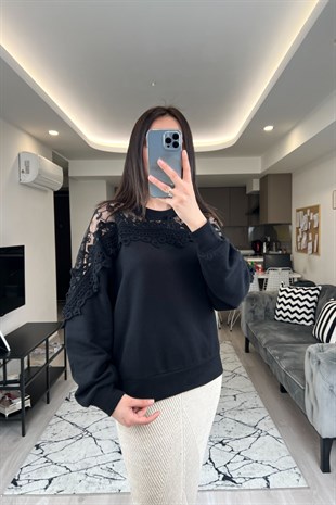 Cream Siyah Tül Detaylı Sweatshirt