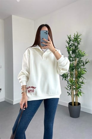 Zr Beyaz Düğme Detaylı İşlemeli Sweatshirt