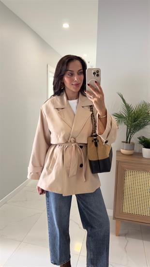 Thomas Krem Kuşak Detaylı Kısa Trençkot