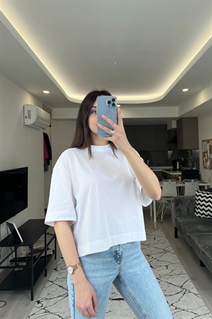 Beyaz Basic Tişört