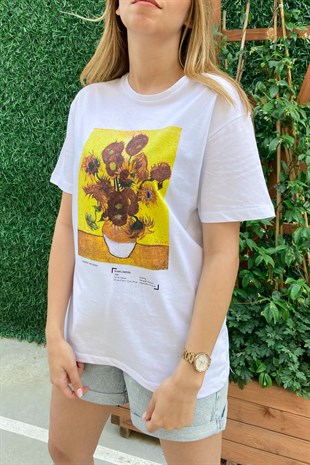 Beyaz Flower Tişört