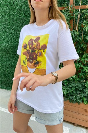Beyaz Flower Tişört
