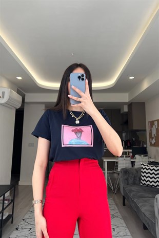 Lacivert Pembe Baskılı Tişört