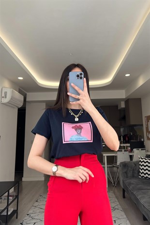 Lacivert Pembe Baskılı Tişört
