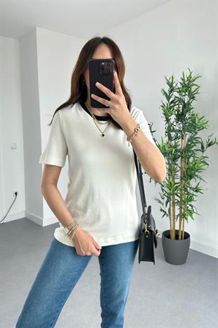 MD Beyaz Yaka Detaylı Basic Tişört