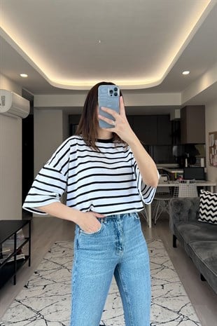 Siyah Beyaz Çizgili Basic Tişört