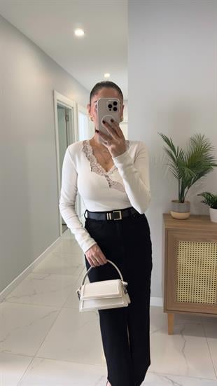 Torera Ekru Dantel Geçişli Bluz