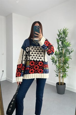 Çok Renkli Boncuk Detaylı Örme Triko