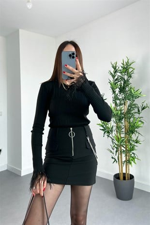 Siyah Otriş Detay Fitilli Triko