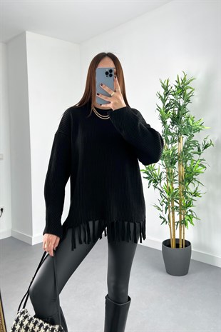 Tuya Siyah Etek Uçları Püsküllü Triko