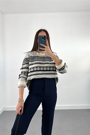 Yessica Buz Mavi Siyah Etnik Desenli Triko Kazak