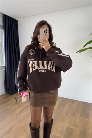 Valley Kahve Ekru Yazı Detaylı Polo Yaka Sweatshirt
