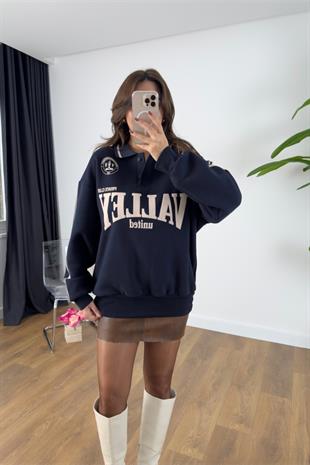 Valley Lacivert Ekru Yazı Detaylı Polo Yaka Sweatshirt