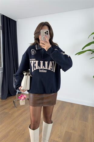Valley Lacivert Ekru Yazı Detaylı Polo Yaka Sweatshirt