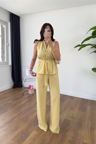Wilda Sarı Kuşak Detaylı Bluz Pantolon Takım