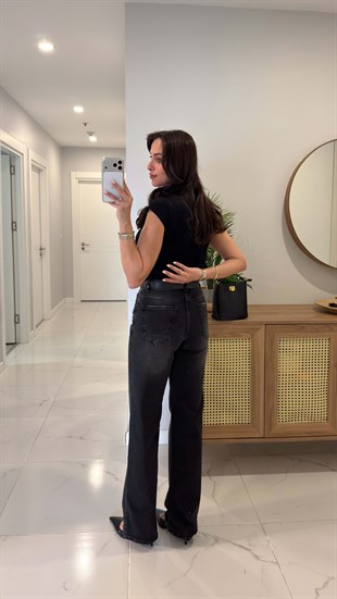 Yenha Siyah Kemerli Boru Paça Jean