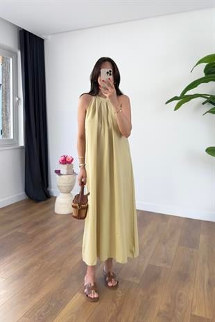 Yerta Sarı Boyun Detaylı Maxi Elbise