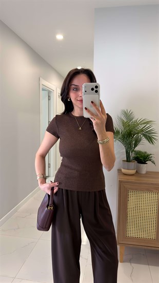 Yussi Kahve Fitilli Simli Tişört