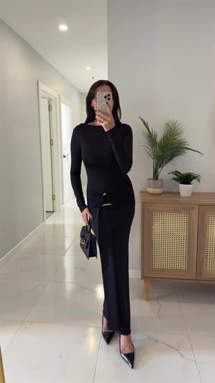 Zegra Siyah Gold Toka Detaylı Arka Yırtmaçlı Elbise