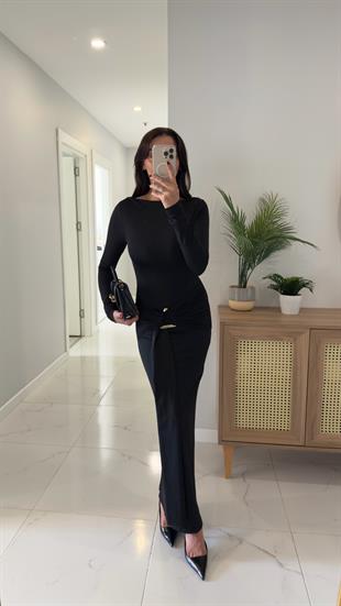 Zegra Siyah Gold Toka Detaylı Arka Yırtmaçlı Elbise