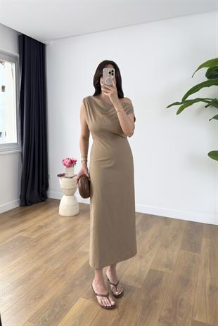 Zeny Camel Asimetrik Düşük Omuz Detaylı Keten Midi Boy Elbise
