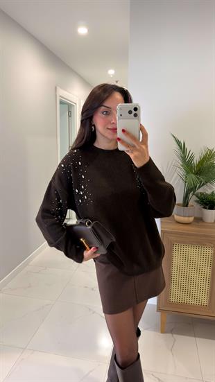 Zontre Koyu Kahve Omuzları Taşlı Triko