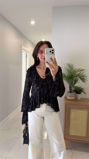ZR Fery Siyah İşleme Detaylı Fırfırlı Bluz