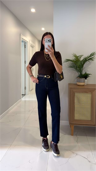 Ritta Dark Blue Kesik Paça Boy Fit Jean