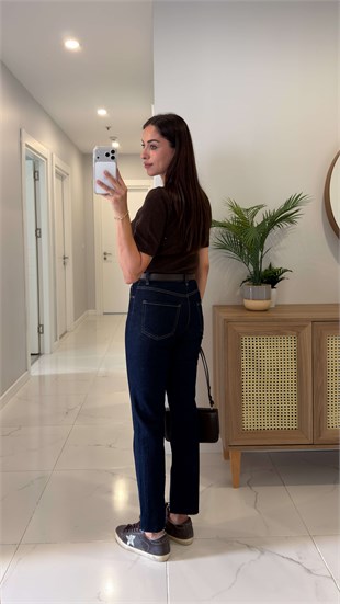 Ritta Dark Blue Kesik Paça Boy Fit Jean