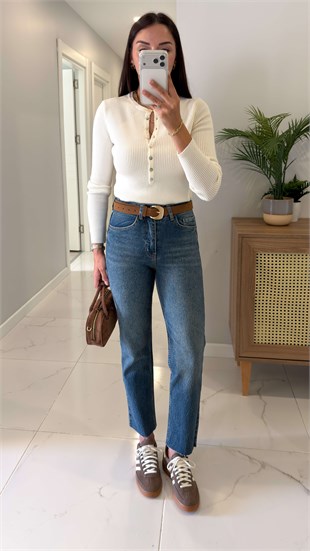Ritta Mavi Kar Yıkama Kesik Paça Boy Fit Jean
