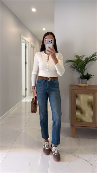 Ritta Mavi Kar Yıkama Kesik Paça Boy Fit Jean