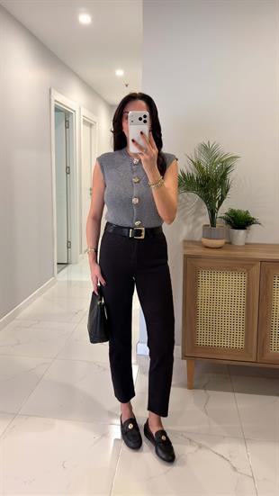 ZR Wita Siyah Kesik Paça Boy Fit Jean