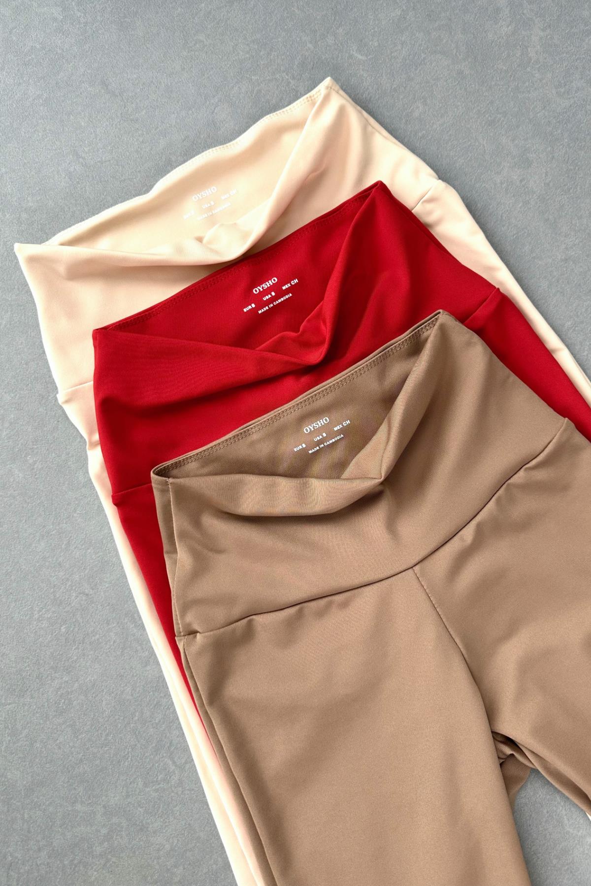 Rossiya nudistlari va tabiatshunoslarining fotosuratlari