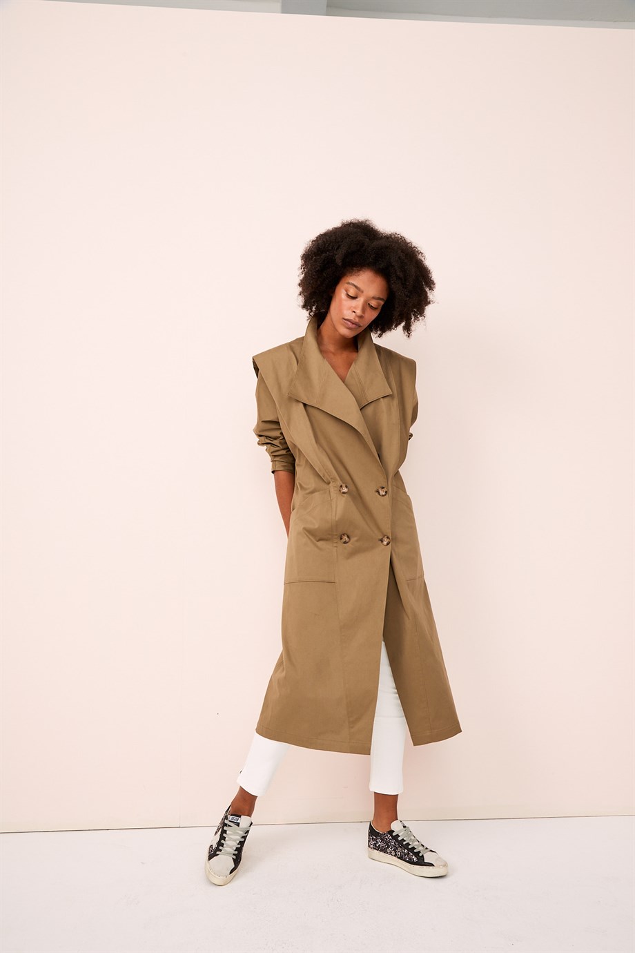 Yolanda Trenchcoat