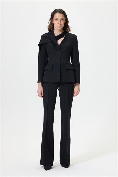 Sidelya Siyah Takım