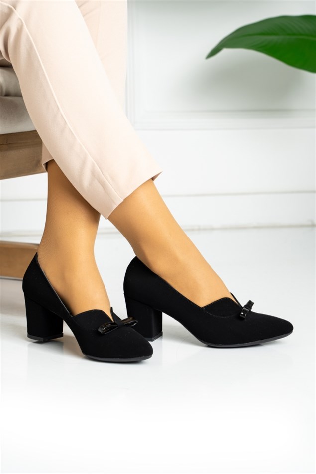 M121 Fiyonk Detaylı Bayan Topuklu Ayakkabı Mat Siyah