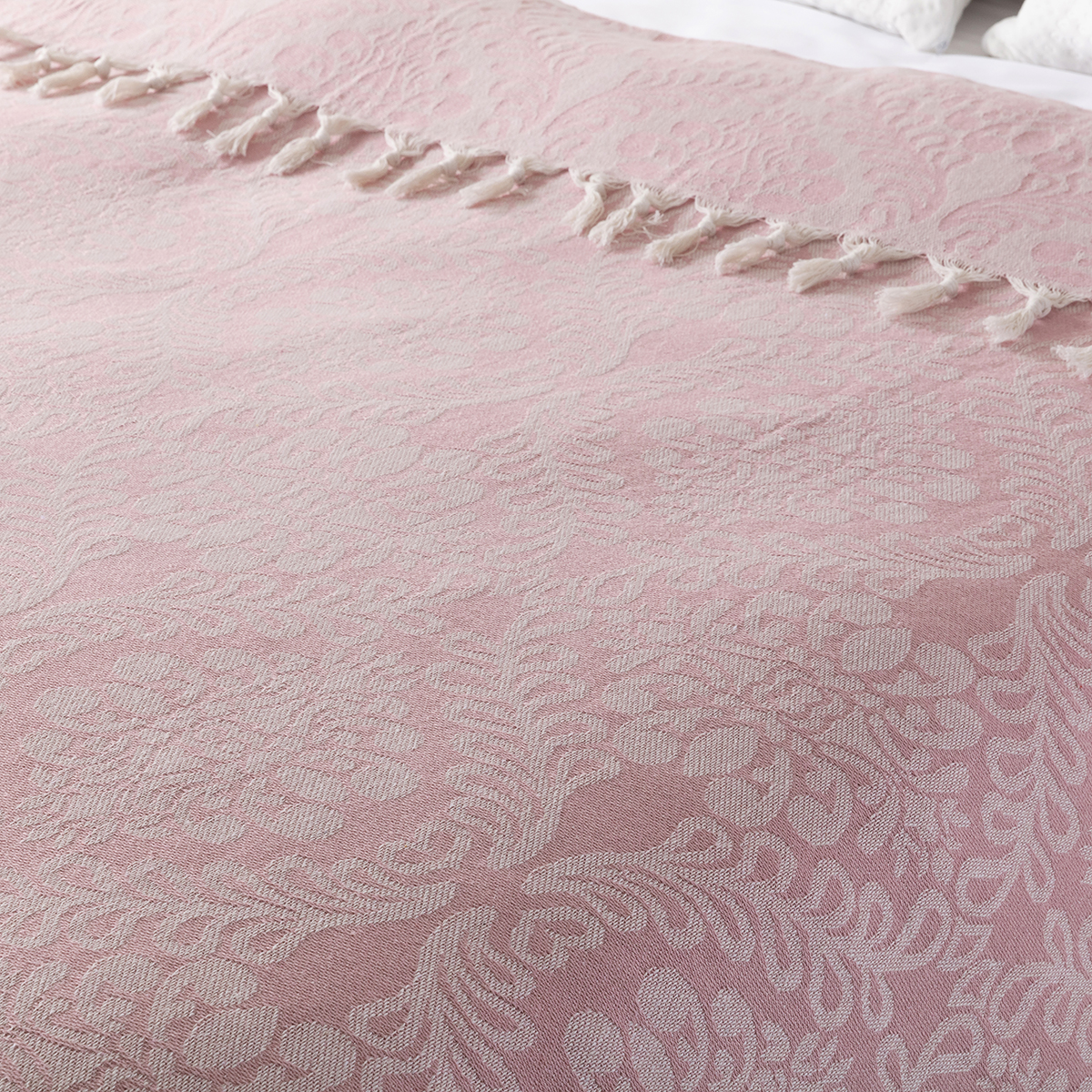 Vagonik Damask Desenli Çift Kişilik Yatak Örtüsü Jakarlı 200x230 Cm Pembe