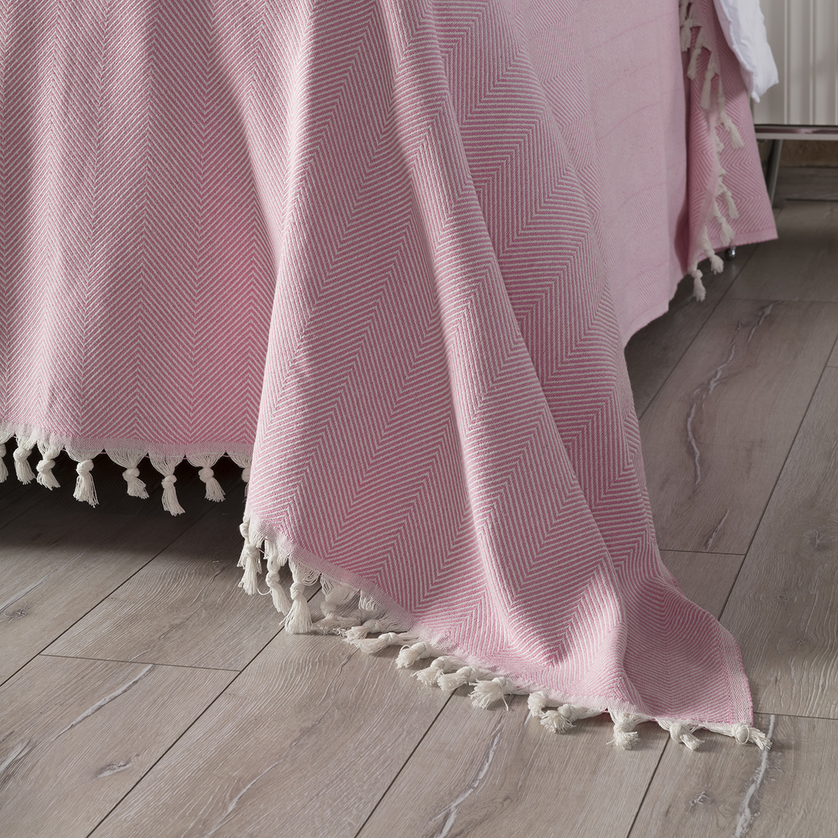 Vagonik Balık Sırtı Desenli Çift Kişilik Yatak Örtüsü 200x230 Cm Pembe