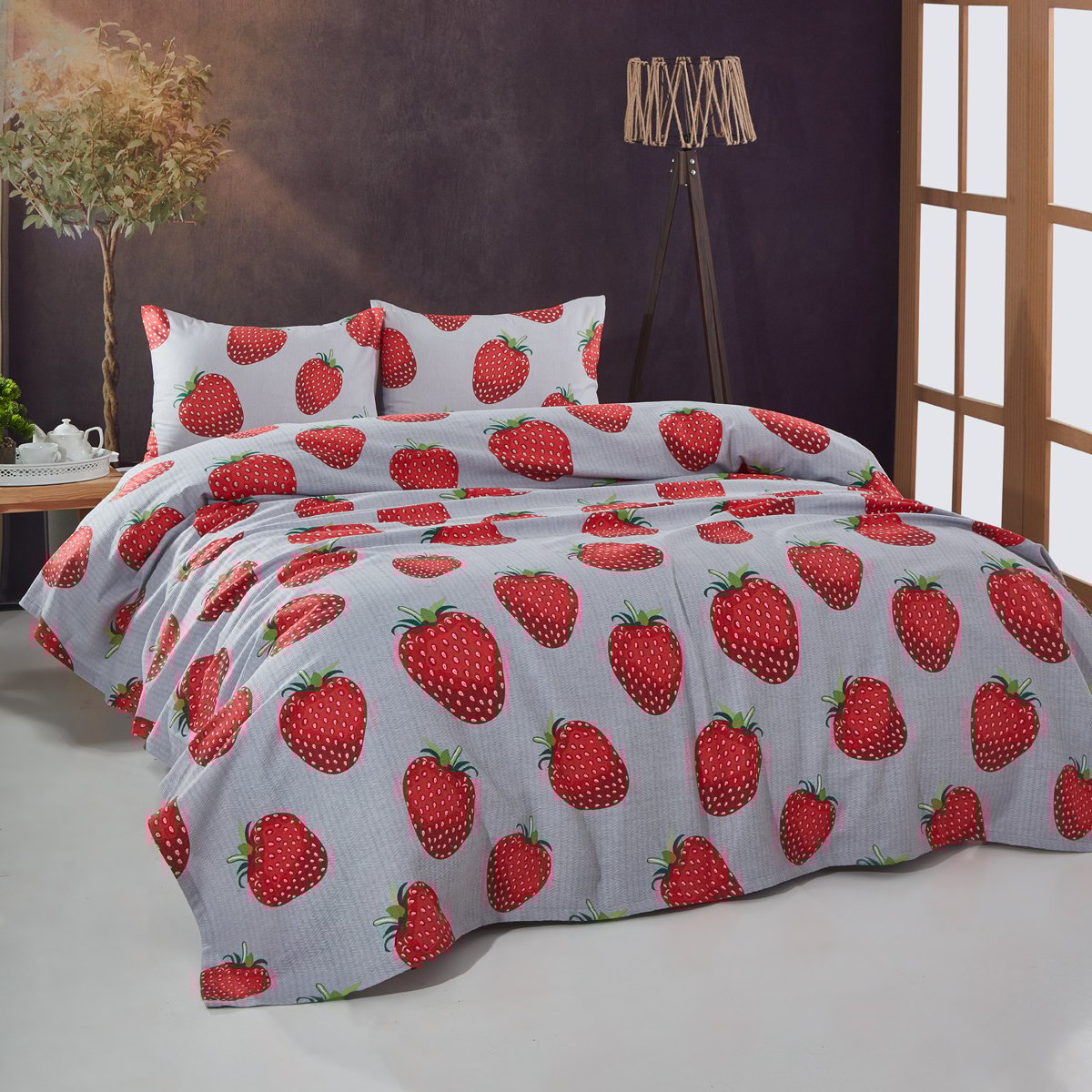 Vagonik Çilek Desenli Çift Kişilik Pike Takımı Gri