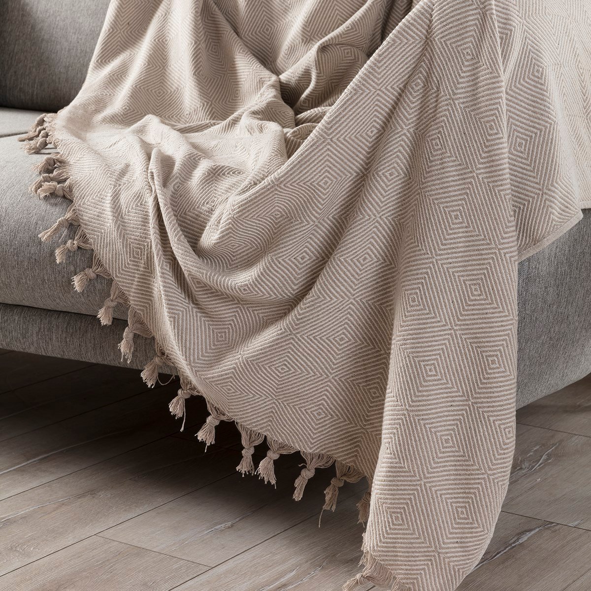 Vagonik Diamond Çok Amaçlı Sık Dokuma Bej Koltuk Örtüsü 180x230 cm