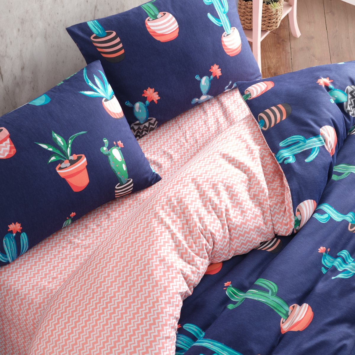 Vagonik Kaktüs Desenli Lacivert Tek Kişilik Nevresim Takımı