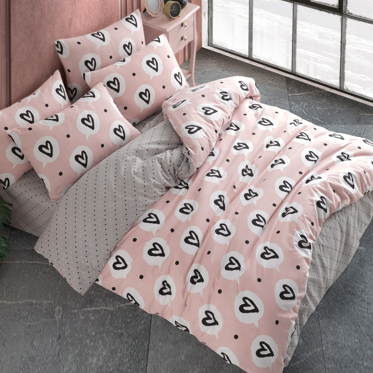 Vagonik Kalp Desenli Çift Kişilik Nevresim Takımı