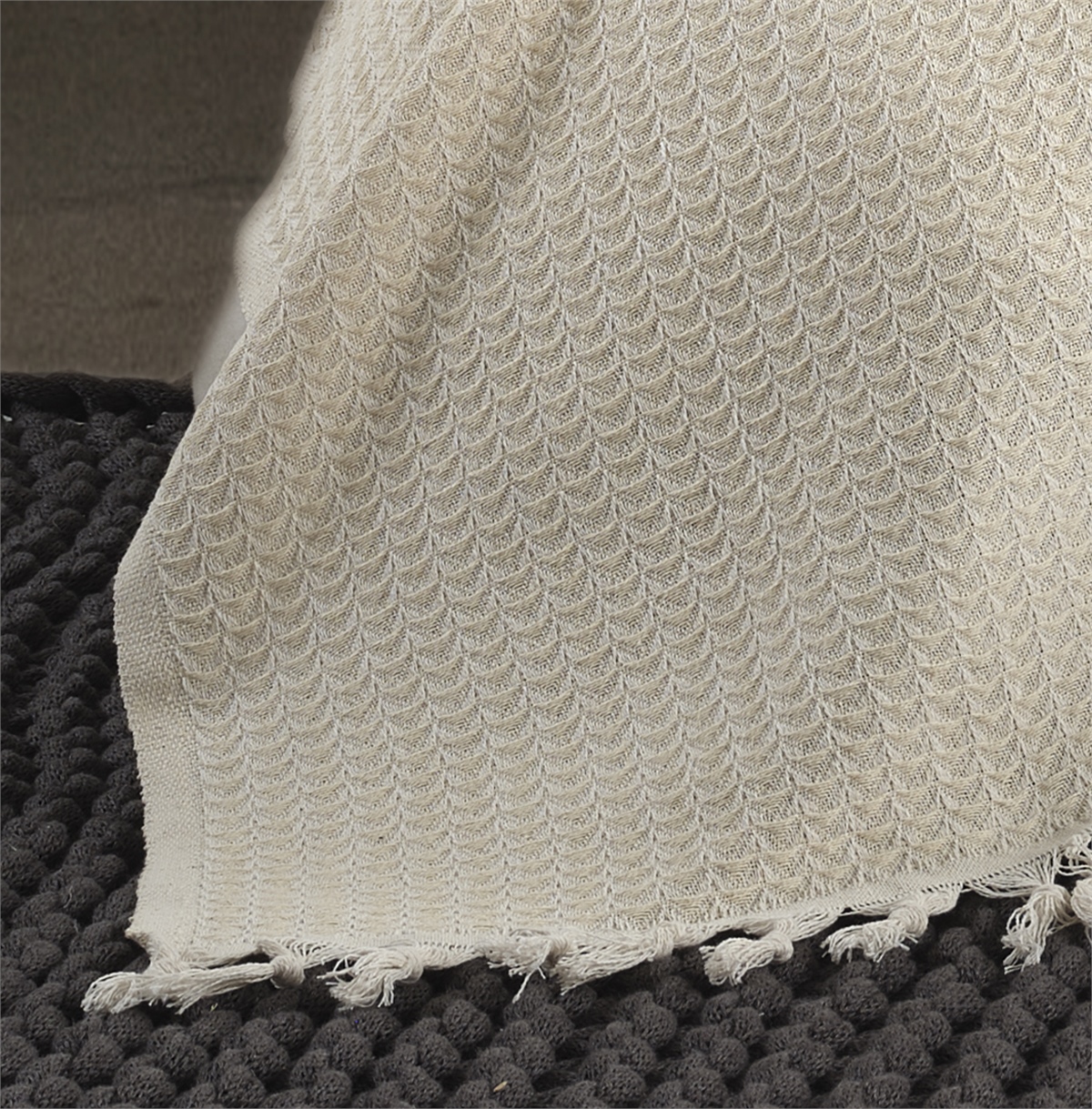 Vagonik Piramit Çift Kişilik Yatak Örtüsü 200 X 230 Cm Pike Pamuklu Koltuk Kanepe Örtüsü Püsküllü - Krem